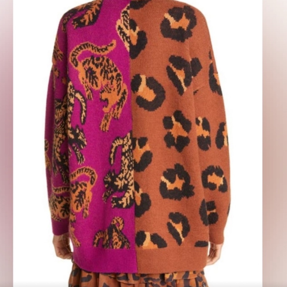 FARM Rio Leopard Sweater - Picture 5 of 5